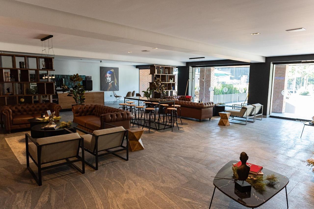 Fulton Business Luxury Hotel Guadalajara Eksteriør bilde